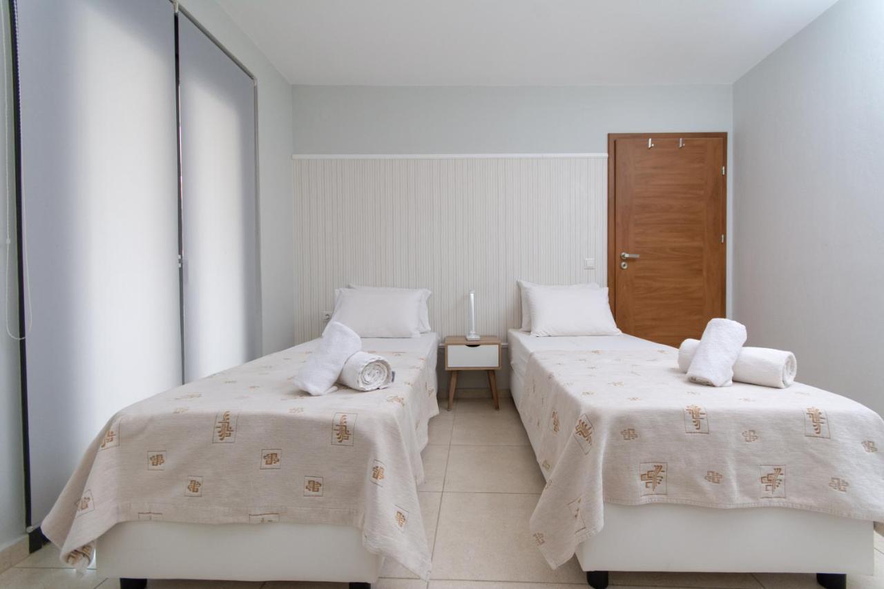 Spacious Fully Equipped 3Bd 2Bath Apt In The Heart Of City With Balconies Ac And Fast Wifi #2 이라클리온 외부 사진