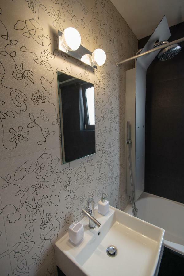 Spacious Fully Equipped 3Bd 2Bath Apt In The Heart Of City With Balconies Ac And Fast Wifi #2 이라클리온 외부 사진